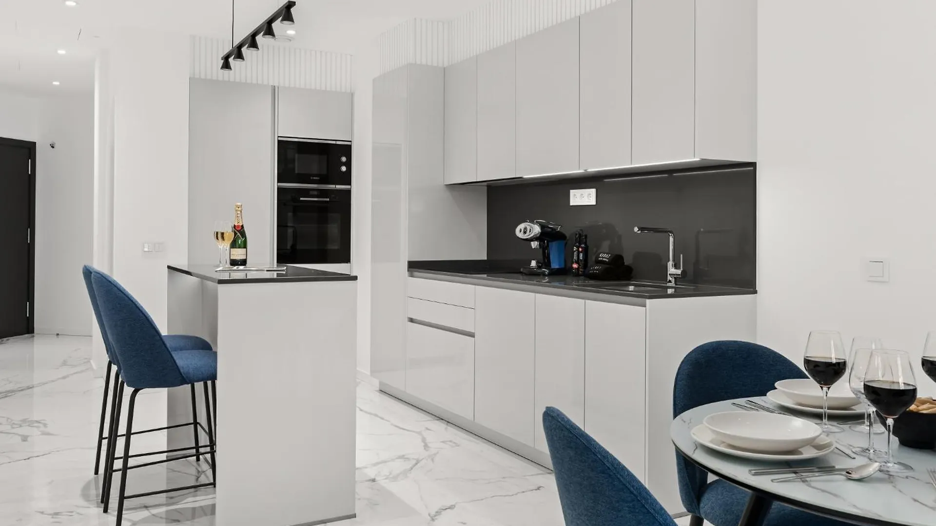 Apartment 7 Luxury Suites By Karat Santa Cruz de Tenerife Spain