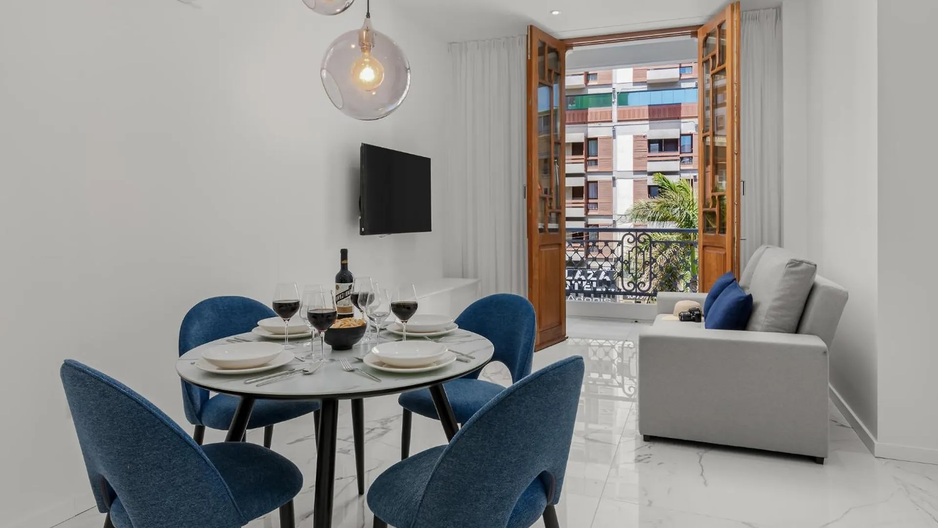 7 Luxury Suites By Karat Santa Cruz de Tenerife 0*,  Spain