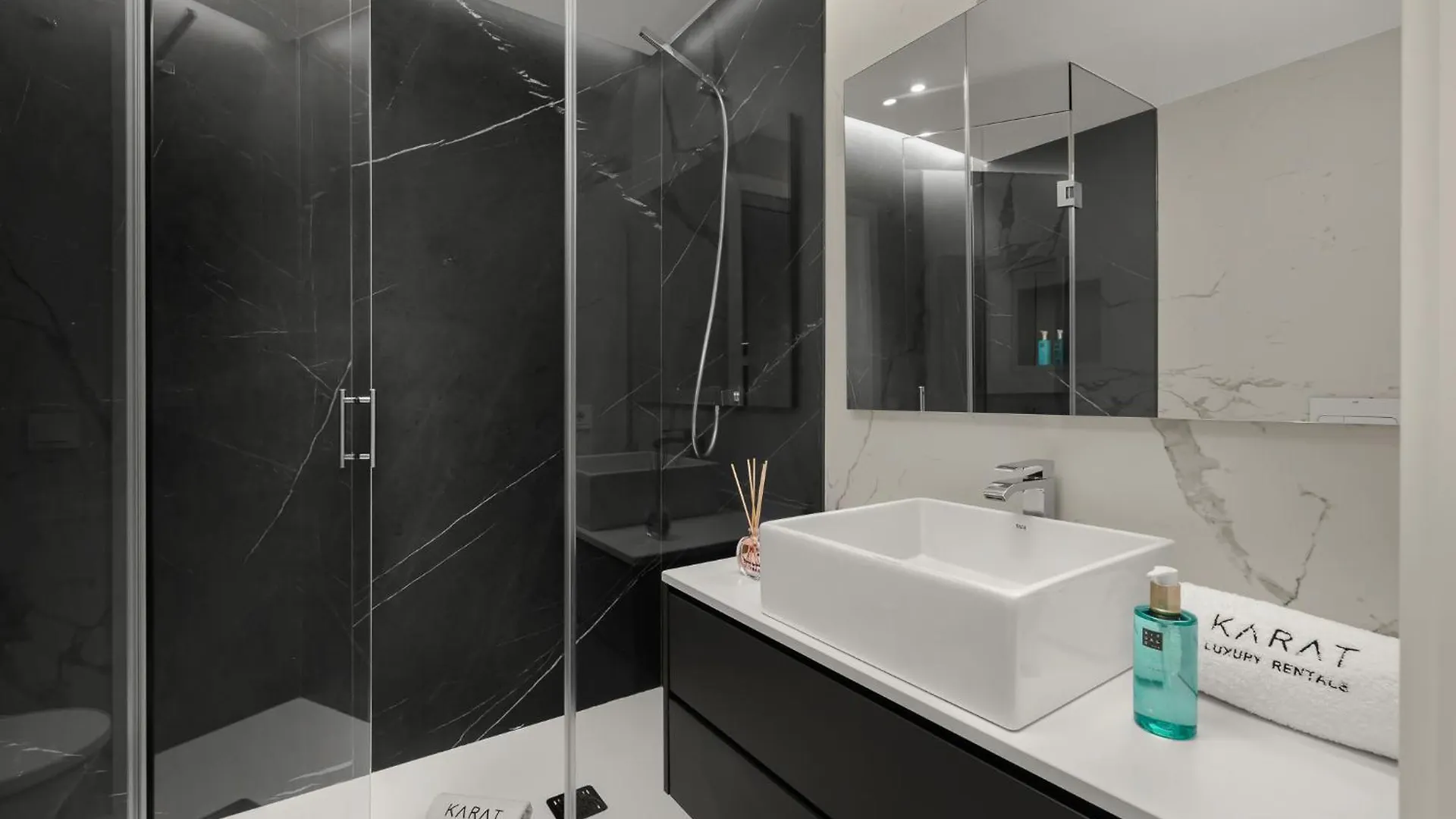 7 Luxury Suites By Karat Santa Cruz de Tenerife Apartment